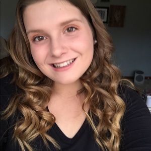 Meet your Posher, Ally